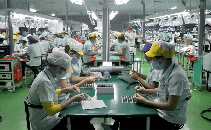 mployees working at a FDI business in Vietnam